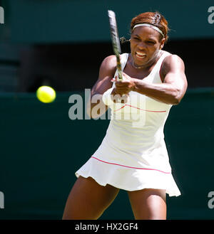 SERENA WILLIAMS USA WIMBLEDON LONDON ENGLAND 22. Juni 2010 Stockfoto