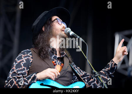 BARCELONA - 30 Mai: The Ghost von Saber Tooth Tiger (Band) führt auf Primavera Sound Festival 2015 am 30. Mai 2015 in Barcelona, Spanien. Stockfoto