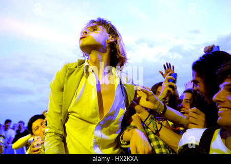 BARCELONA - 30 Mai: Foxygen (Band) in Konzert im Primavera Sound Festival 2015 am 30. Mai 2015 in Barcelona, Spanien. Stockfoto