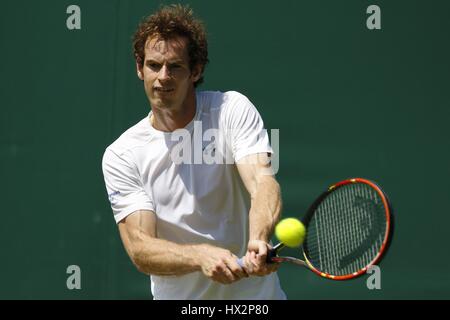 ANDY MURRAY Großbritannien der ALL ENGLAND TENNIS CLUB WIMBLEDON LONDON ENGLAND 4. Juli 2015 Stockfoto