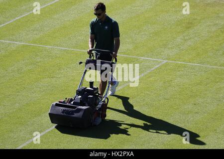 WIMBLEDON 2.Tag Gericht PREPERAT der WIMBLEDON CHAMPIONSHIPS 20 der ALL ENGLAND TENNIS CLUB WIMBLEDON LONDON ENGLAND 30 Juni 20 Stockfoto