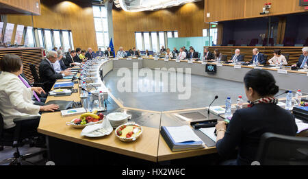 Belgien, Brüssel: Tagungsraum im Berlaymont-Gebäude, beherbergt Bürogebäude, das Hauptquartier der Europäischen Kommission (2016/06/15) Stockfoto