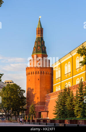 Alexander Garden unter Kreml-Mauern in Moskau Stockfoto