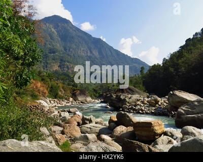 Marsyangdi River in Khudi. Nepal, Annapurna Conservation Area. Stockfoto