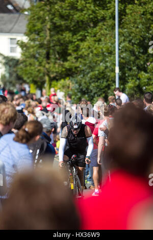 Menschen beteiligen sich an Ironman Wales, 2015, Tenby, Pembrokeshire, Wales, UK Stockfoto