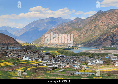 ShiGu Dorf nahe Lijiang, Luftbild. ShiGu in Yunnan, China, und war Teil der südlichen Seidenstraße oder ChaMa GuDao Stockfoto