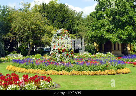 Blumenbeete in Jephson Gärten Leamington Spa, Warwickshire Stockfoto