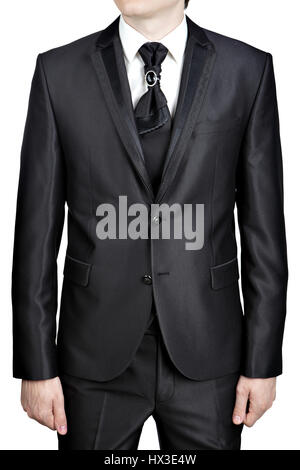 Dunkelgrau für Mann Abend Anzug mit Krawatte, Krawattenknoten mit einer großen Brosche verziert. Stockfoto