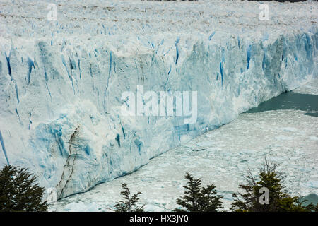 riesige Wand aus Perito-Moreno-Gletscher in Patagonien Argentinien Stockfoto