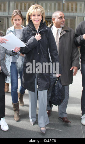 New York, NY, USA. 24. März 2017. Jane Fonda bei SiriusXM Studios in New York City die neue Staffel von Grace & Frankie am 24. März 2017 zu fördern. Bildnachweis: RWS/Punch/Alamy Live-Nachrichten Stockfoto