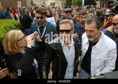 Malaga, Spanien. 25. März 2017. Antonio Banderas geht Málaga vor zahlreichen Fans und Fans auf dem 20 spanischen Filmfestival von Malaga. Bildnachweis: ZUMA Press, Inc./Alamy Live-Nachrichten Stockfoto