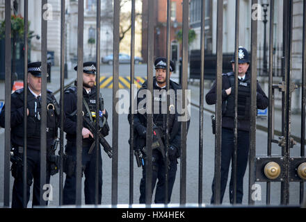 London, UK. 25. März 2017. London im Anschluss an einen terroristischen Anschlag auf 22. März 2017 Credit: MARTIN DALTON/Alamy Live News Stockfoto