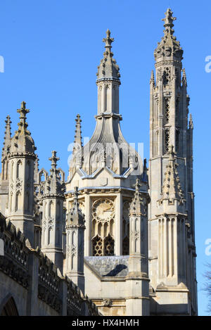 Cambridge, UK. 25. März 2017. Kings College in der Frühlingssonne an einem warmen Tag in Cambridge, UK. Samstag, 25. März 2017 Credit: KEITH MAYHEW/Alamy Live-Nachrichten Stockfoto