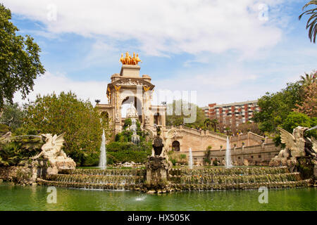 Monumentale Cascada (Wasserfall) befindet sich im Parc De La Ciutadella, Barcelona. Stockfoto