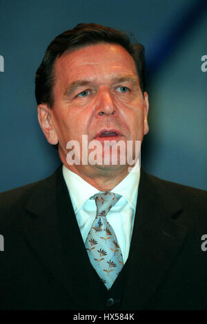 GERHARD Schröder BUNDESKANZLER Deutschlands 3. November 1998 Stockfoto