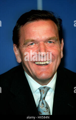 GERHARD Schröder BUNDESKANZLER Deutschlands 3. November 1998 Stockfoto