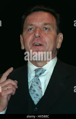 GERHARD Schröder BUNDESKANZLER Deutschlands 2. November 1998 Stockfoto