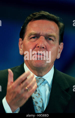 GERHARD Schröder BUNDESKANZLER Deutschlands 2. November 1998 Stockfoto