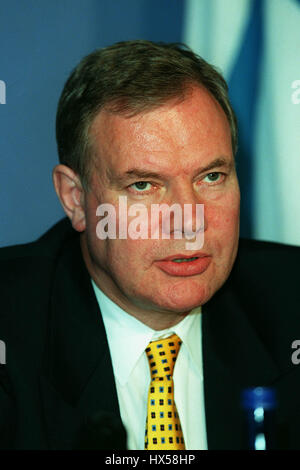 PAAVO LIPPONEN Politiker, Premierminister von Finnland 13. Juli 1998 Stockfoto