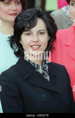 CAROLINE FLINT MP LABOUR PARTY DON VALLEY 7. Mai 1997 Stockfoto