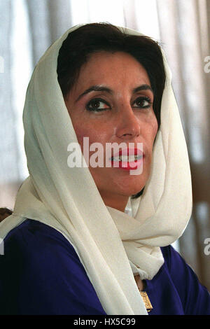 BENAZIR BHUTTO Premierminister von PAKISTAN 27. Oktober 1993 Stockfoto