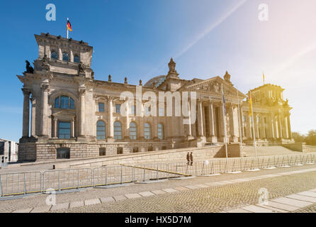 Berlin, Deutschland - 24. März 2017: das Reichstagsgebäude (Deutsch: Reichstagsgebäude), das deutsche Parlamentsgebäude in Berlin, Deutschland. Stockfoto