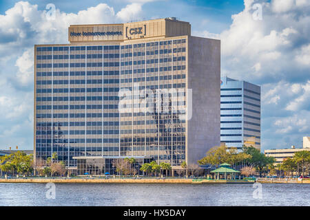 CSX Gebäude in Downtown Jacksonville, Florida am St. Johns River. Stockfoto