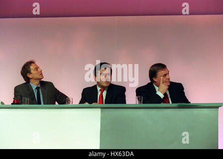 BLAIR BROWN & PRESCOTT LABOUR PARTY Konferenz 2000 09 Januar 2001 BRIGHTON LABOUR PARTY Konferenz 2000 Stockfoto