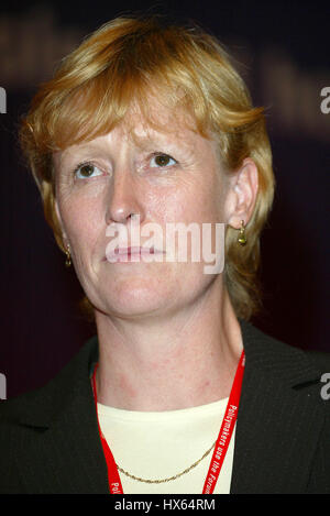 JOAN RYAN MP ARBEITSPARTEI 3. Oktober 2002 LABOUR PARTY CONFERENCE 2002 BLACKPOOL ENGLAND Stockfoto