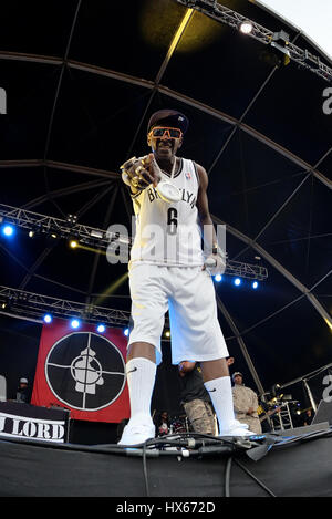 BENICASSIM, Spanien - JUL 19: Public Enemy (Hip-Hop-Gruppe) im Konzert am FIB Festival am 19. Juli 2015 in Benicassim, Spanien. Stockfoto