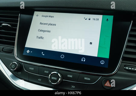 Android Auto-Auto-Fahrzeug-Navigations-Schnittstelle Stockfoto