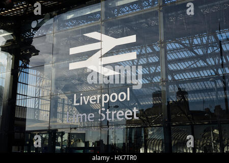 Lime Street Railway Station - Gateway nach Liverpool. Stockfoto