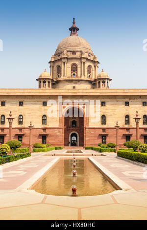 Ministerien in der Nähe von Rashtrapati Bhavan, die offizielle Homepage der Präsident von Indien, befindet sich am westlichen Ende der Rajpath in Neu-Delhi, Indien. Stockfoto