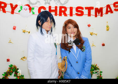 Bangkok - 28 Dez.: Eine unbekannte japanische Anime Cosplay Pose in EXTRA COSCOM: Weihnachten am 28. Dezember 2014 am Suan Dusit Rajabhat University, Ba Stockfoto