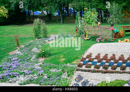 Ukraine, Kiew, 25. August 2010. Florale Ausstellung. Blumenschmuck in der ukrainischen Stil Stockfoto