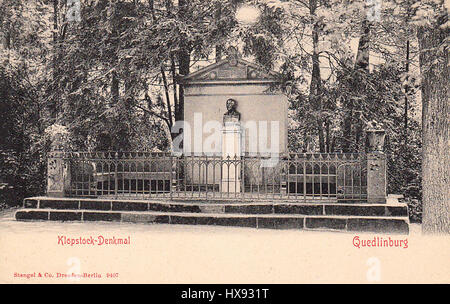 Das Klopstock Denkmal ist ein Denkmal, das dem deutschen Dichter Friedrich Gottlieb Klopstock gewidmet ist. Das Denkmal befindet sich in Quedlinburg und würdigt seine Beiträge zur deutschen Literatur und seinen Einfluss auf die literarische Szene während der Aufklärung. Stockfoto