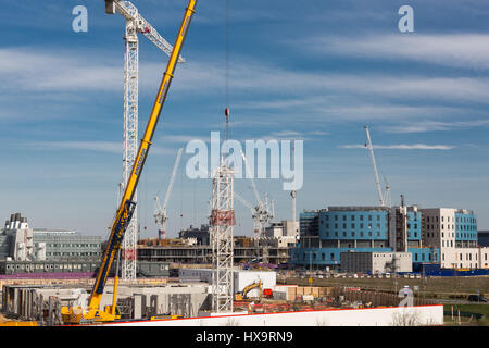 Cambridge, UK. 25. März 2017. Die Bauarbeiten über Süd Cambridge auf dem zentralen biomedizinischen Campus und darüber hinaus. Bildnachweis: CamNews / Alamy Live News Stockfoto