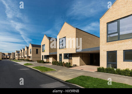 Cambridge, UK. 25. März 2017. Eine Straße der Neubau befindet sich in großen Kneighton, Cambridge Credit: CamNews/Alamy Live News Stockfoto