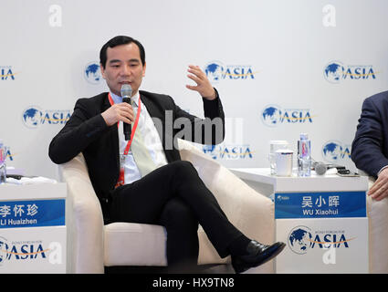 (170326)--BOAO, 26. März 2017 (Xinhua)--Wu Xiaohui, Chairman und CEO von Anbang Insurance Group Co., Ltd., spricht auf der Tagung der "ADI: Greenfield oder M & A?" während die Boao Forum for Asia jährliche Konferenz 2017 in Boao, Süd-China Provinz Hainan, 26. März 2017. (Xinhua/Yang Guanyu) (lb) Stockfoto