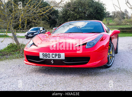 Ferrari 458 Spider geparkt und stationär. Stockfoto