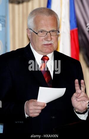 VACLAV KLAUS Tschechien Präsident 25. April 2006 BEVERLY HILLS HOTEL LOS ANGELES USA Stockfoto