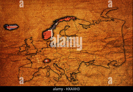 politische Karte von Europa mit Flaggen der Länder der Europäischen Freihandelsassoziation (EFTA) Stockfoto
