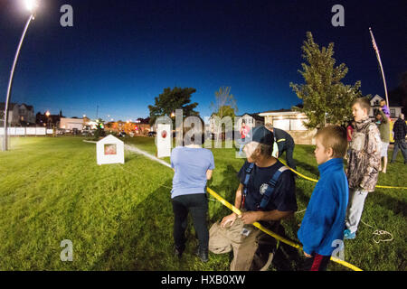 Schleuder Feuerwehr Fire Safety Nacht Neuanschluß Praxis Stockfoto