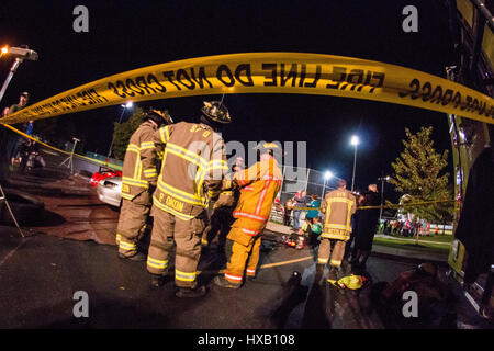 Schleuder Feuerwehr Fire Safety Nacht Bergung Stockfoto