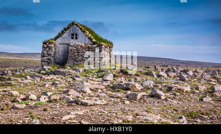 Stein-Häuschen in der Mitte von nirgendwo in Island Stockfoto
