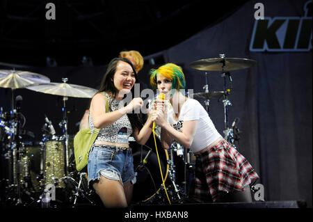 Hayley Williams von Paramore führt auf der Bühne während 102.7 KIIS FM 2014 Wango Tango StubHub Center am 10. Mai 2014 in Los Angeles, Kalifornien. Stockfoto