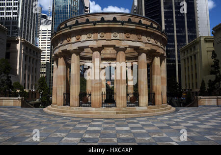 Brisbane, Australien: Schrein des Remembance war Memorial in Anzac Square, die ewige Flamme. Stockfoto
