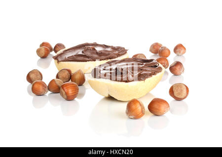 Brötchen mit Nuss-Nougat-Creme, Brötchen Mit Nussnougatcreme Stockfoto