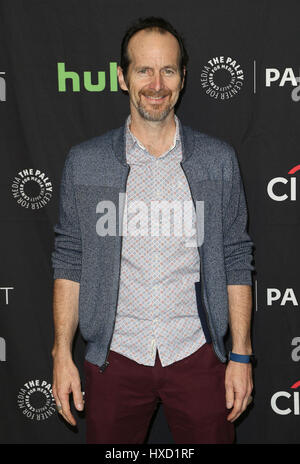 Hollywood, Kalifornien, USA. 26. März 2017. 26. März 2017 - Hollywood, Kalifornien - Denis O'Hare. Die Paley Mitte für Medias 34th Annual PaleyFest Los Angeles - '' American Horror Story: Roanoke'' im Dolby Theatre statt. Bildnachweis: AdMedia Credit: AdMedia/ZUMA Draht/Alamy Live-Nachrichten Stockfoto