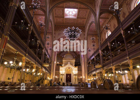 Im Inneren der Dohány Straße Synagoge in Budapest Ungarn Stockfoto